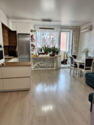 2-кімнатна квартира, цегляний будинок район Моноліт фото 2 2-кімнатна квартира, цегляний будинок район Моноліт фото 2