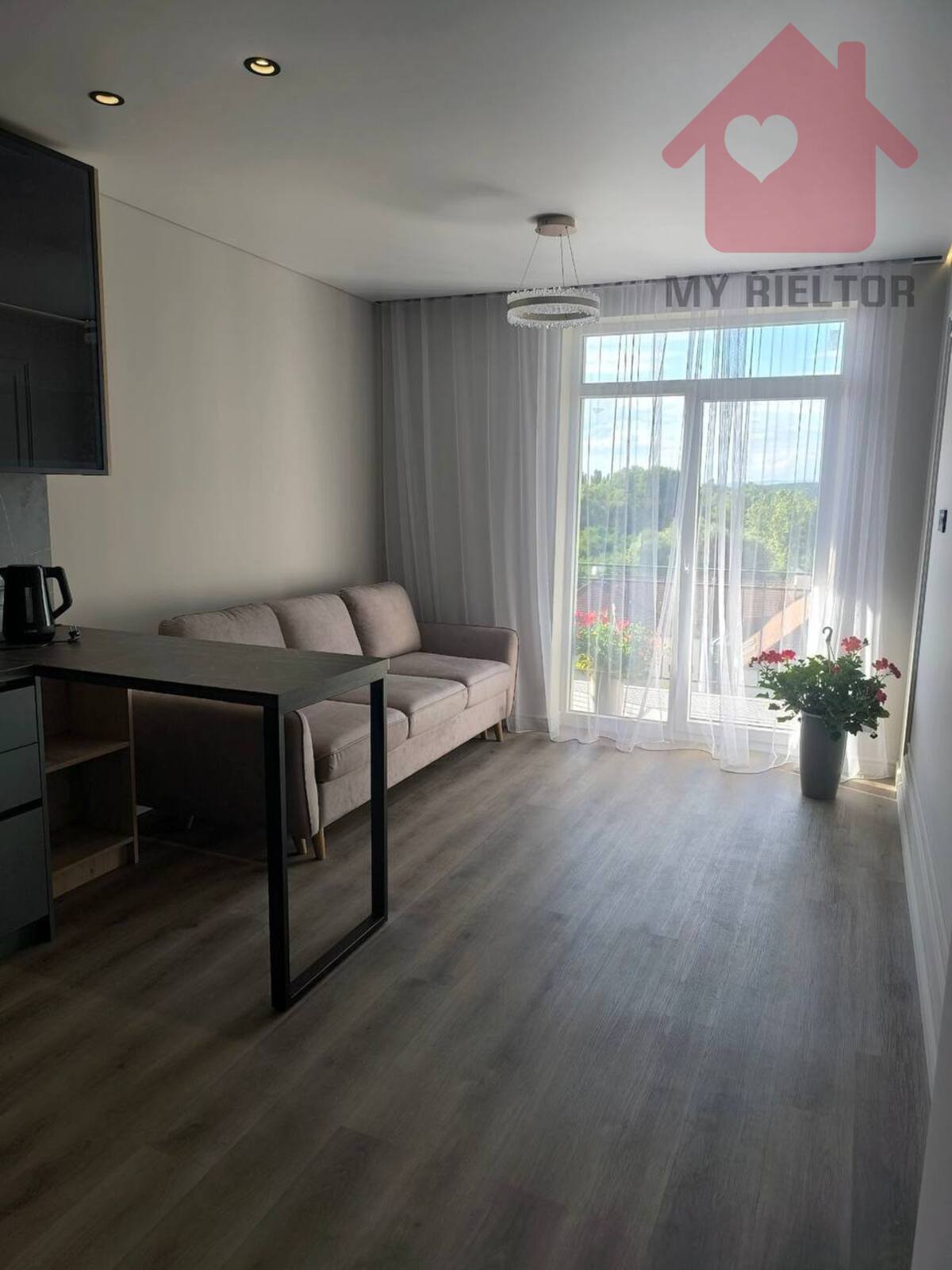 Продаж однокімнатної квартири по вул.Радіщева фото 1 Продаж однокімнатної квартири по вул.Радіщева фото 1