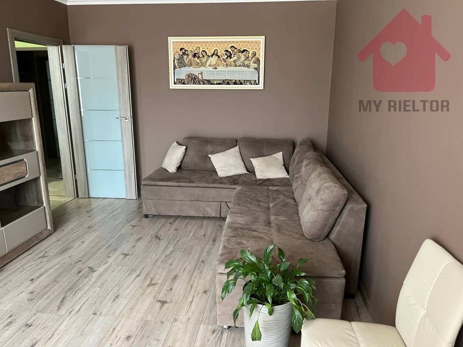 Продаж трикімнатної квартири по вул.Володимирська фото 1 Продаж трикімнатної квартири по вул.Володимирська фото 1