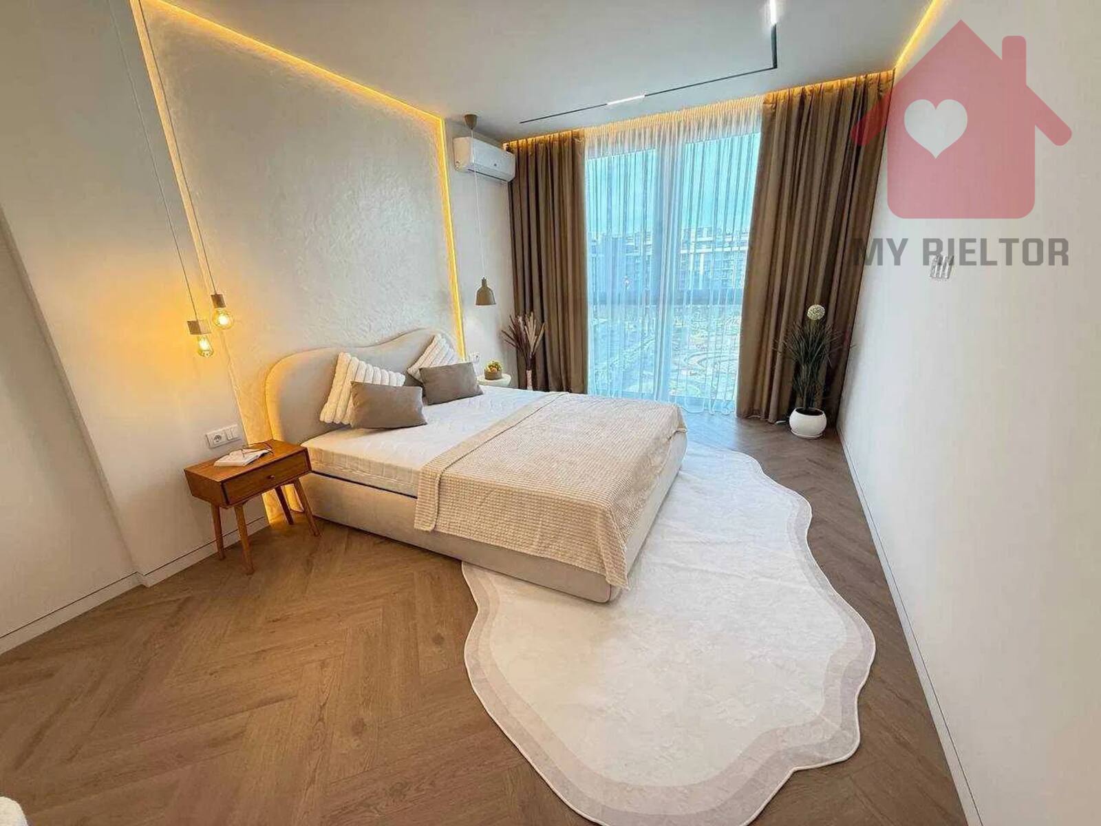 ������ 1.5 �������� �� Park Land ���� 1