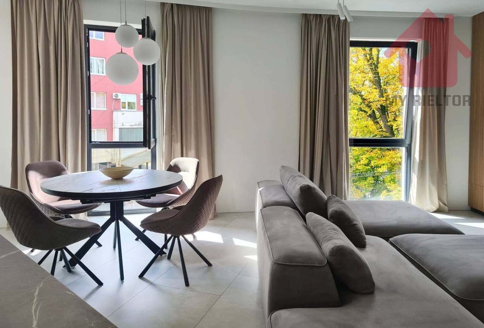 Продаж трикімнатної квартири ЖК Grot. фото 1 Продаж трикімнатної квартири ЖК Grot. фото 1