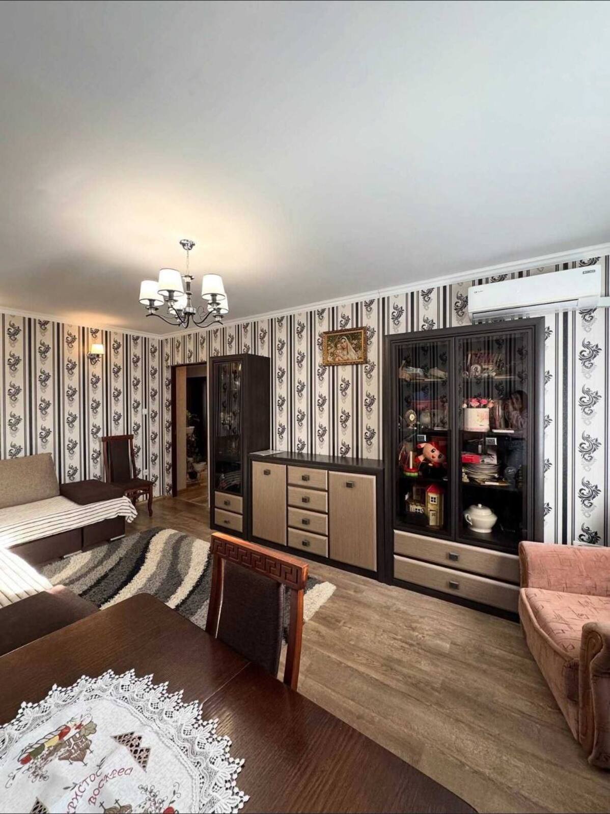 Продається простора 3-кімнатна квартира в районі Пентагон, м. Мукачево! фото 1 Продається простора 3-кімнатна квартира в районі Пентагон, м. Мукачево! фото 1