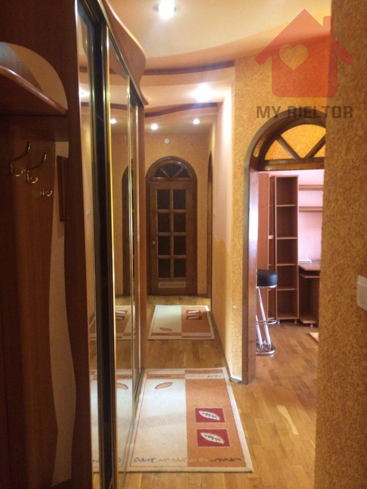 Продаж трикімнатної квартири по вул.Благоєва. фото 1 Продаж трикімнатної квартири по вул.Благоєва. фото 1