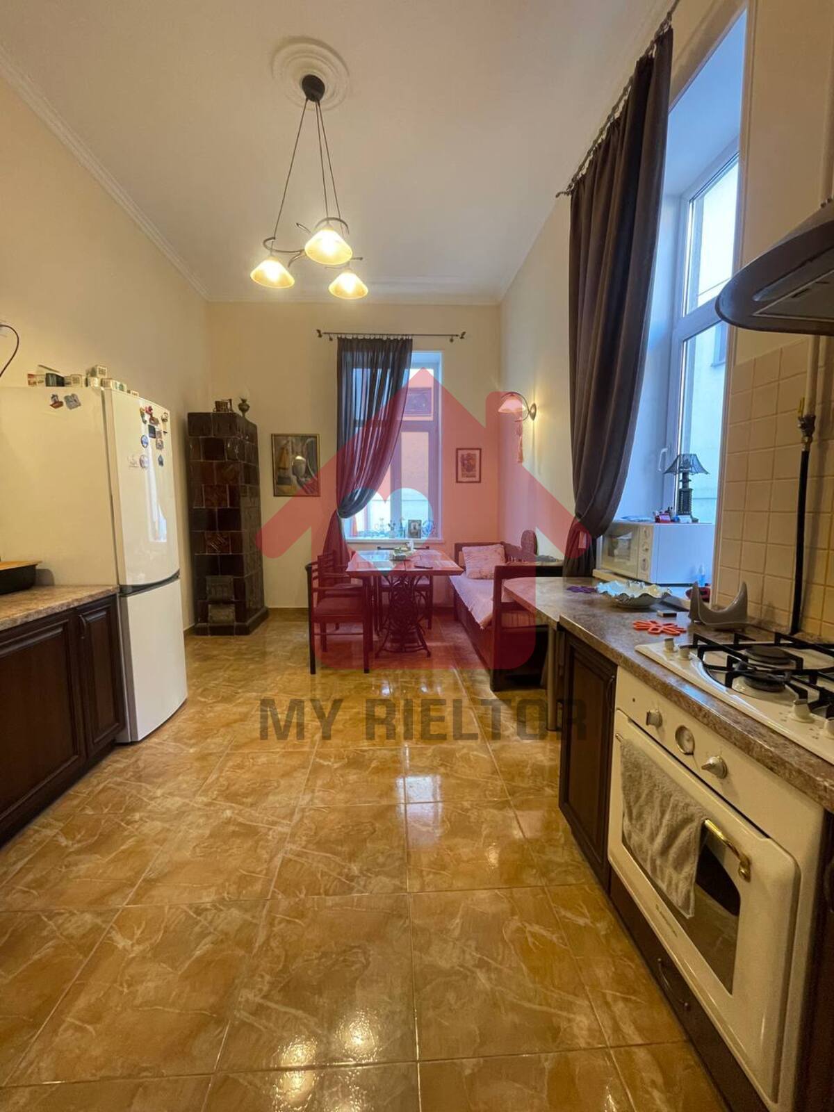 Продаж квартири площа Корятовича. фото 1 Продаж квартири площа Корятовича. фото 1