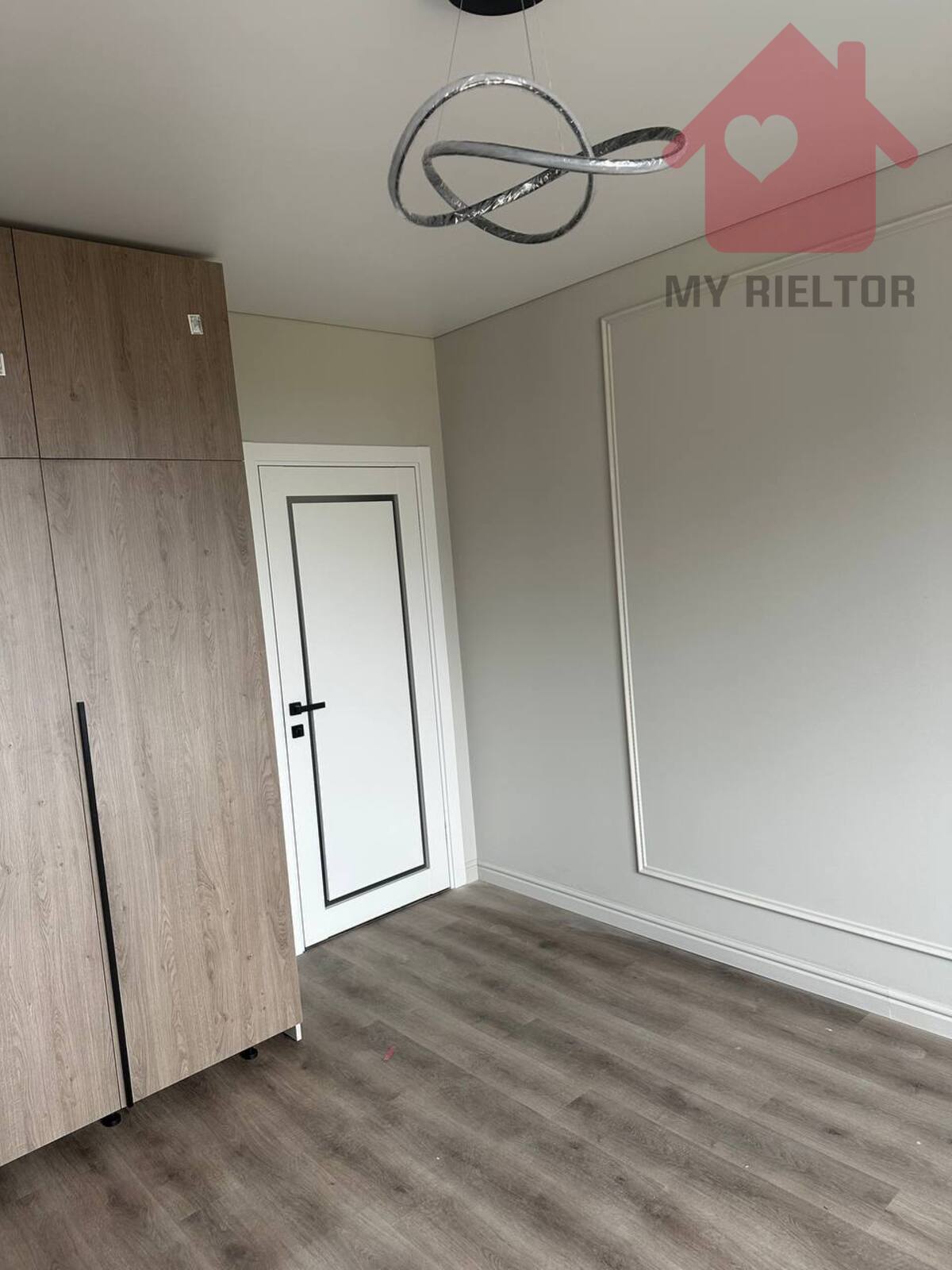 Продаж однокімнатної квартири по вул.Радіщева фото 1 Продаж однокімнатної квартири по вул.Радіщева фото 1