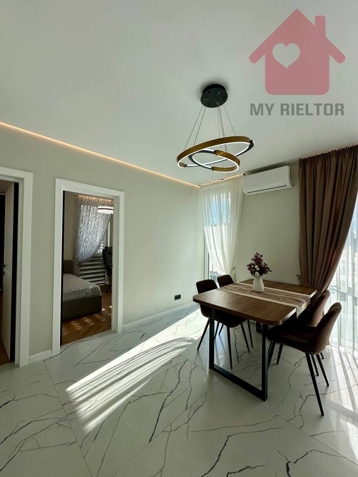 Продаж двокімнатної квартир ЖК В 4 фото 1 Продаж двокімнатної квартир ЖК В 4 фото 1