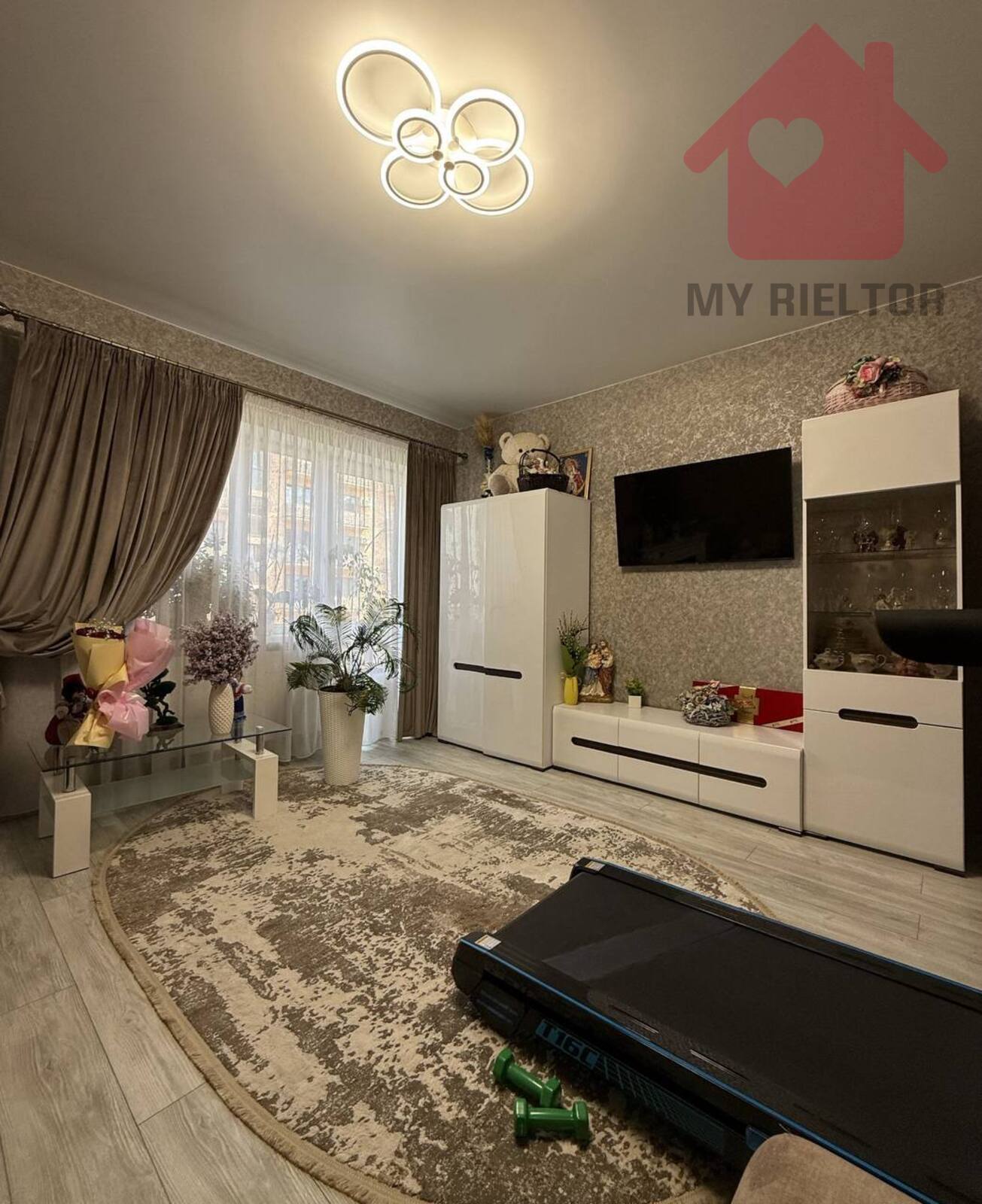 Продаж двокімнатної квартири ЖК Весняний фото 1 Продаж двокімнатної квартири ЖК Весняний фото 1