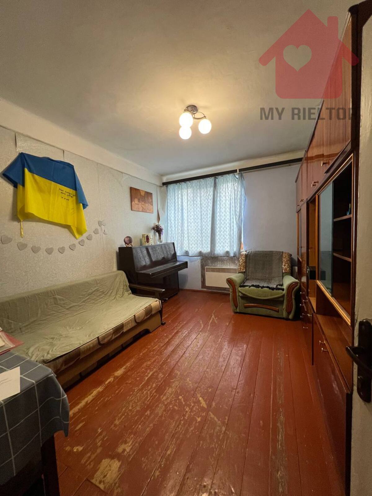 Прлодаж трикімнатної квартири пл.Петефі фото 1 Прлодаж трикімнатної квартири пл.Петефі фото 1