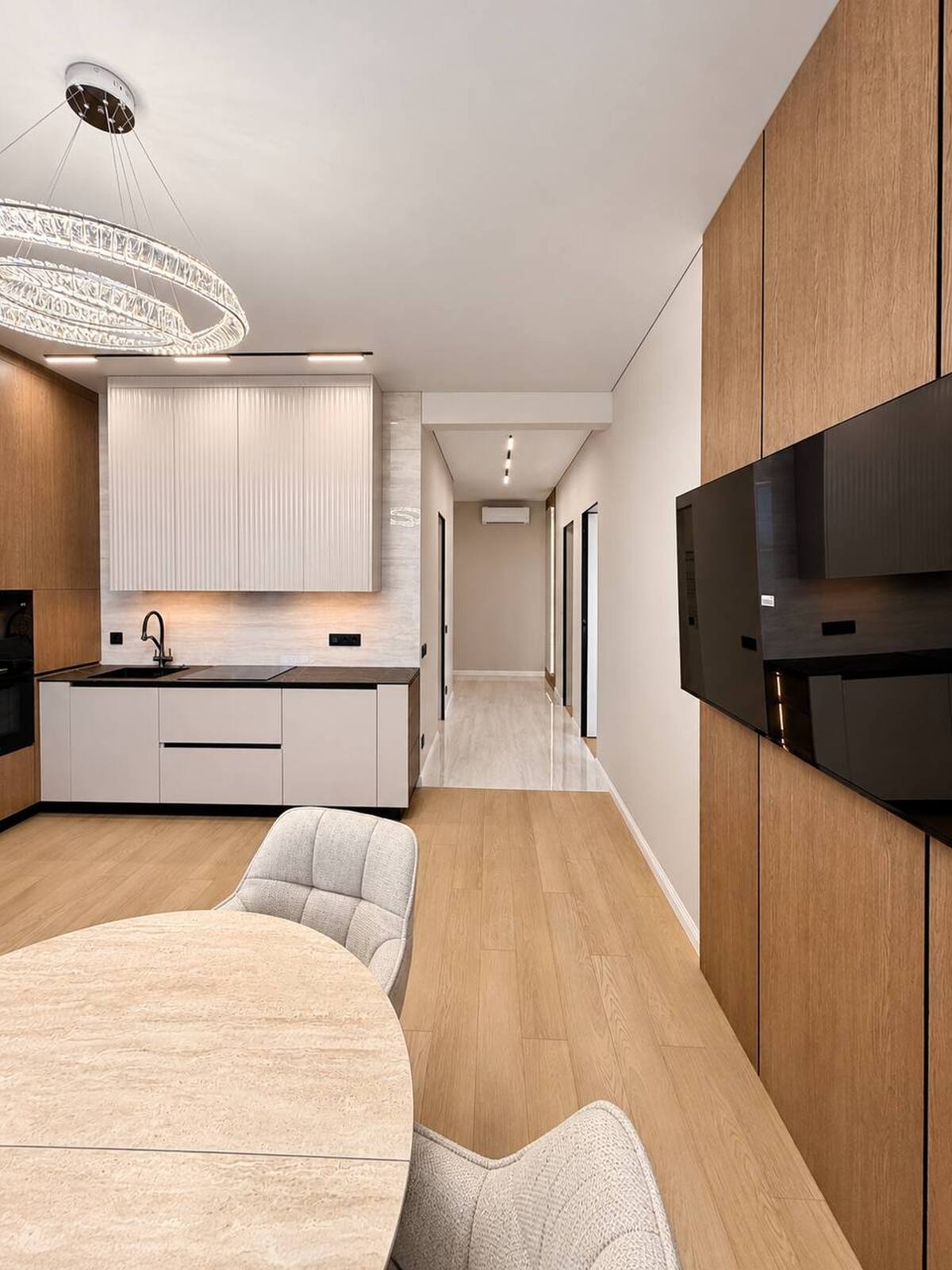 Продаж двокімнатної квартири ЖК Uzh Towers