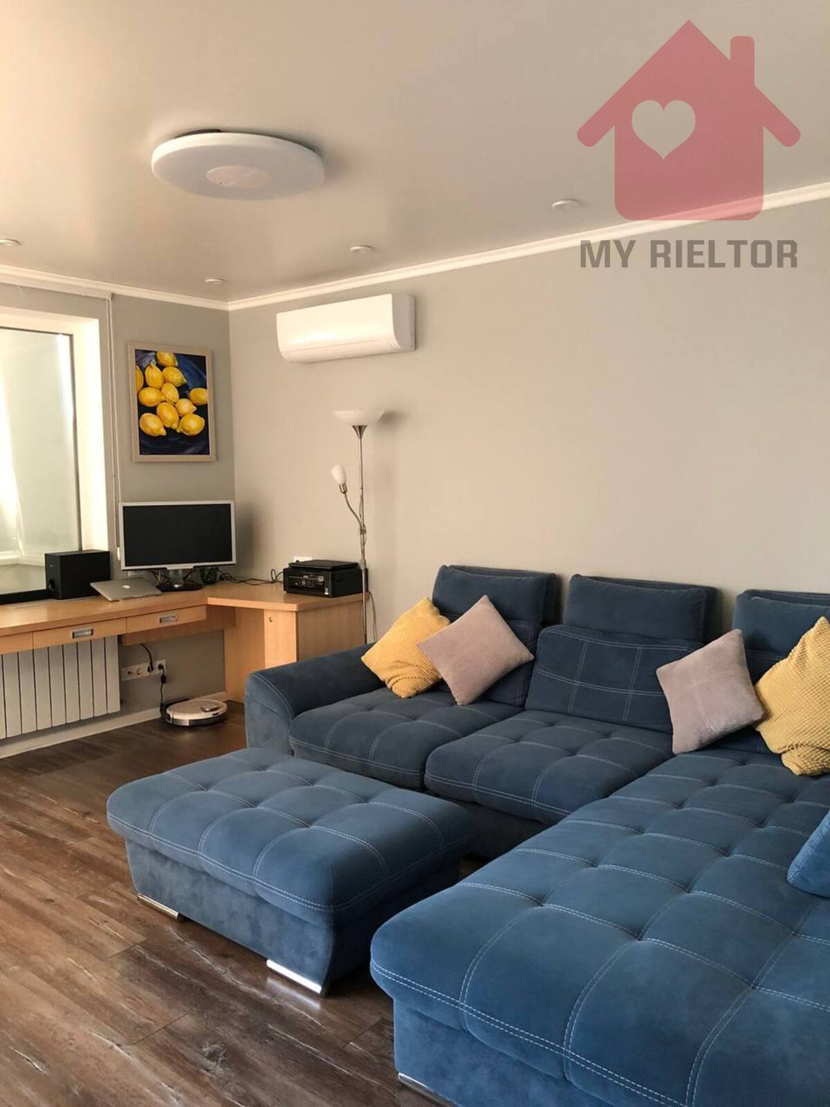 Продаж трикімнатної квартири по вул.Минайська фото 1 Продаж трикімнатної квартири по вул.Минайська фото 1