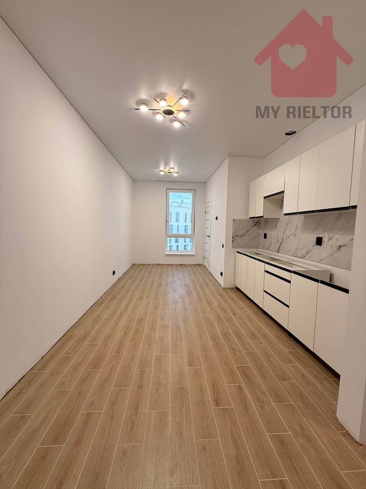 Продаж однокімнатної квартири ЖК Квадрат фото 1 Продаж однокімнатної квартири ЖК Квадрат фото 1