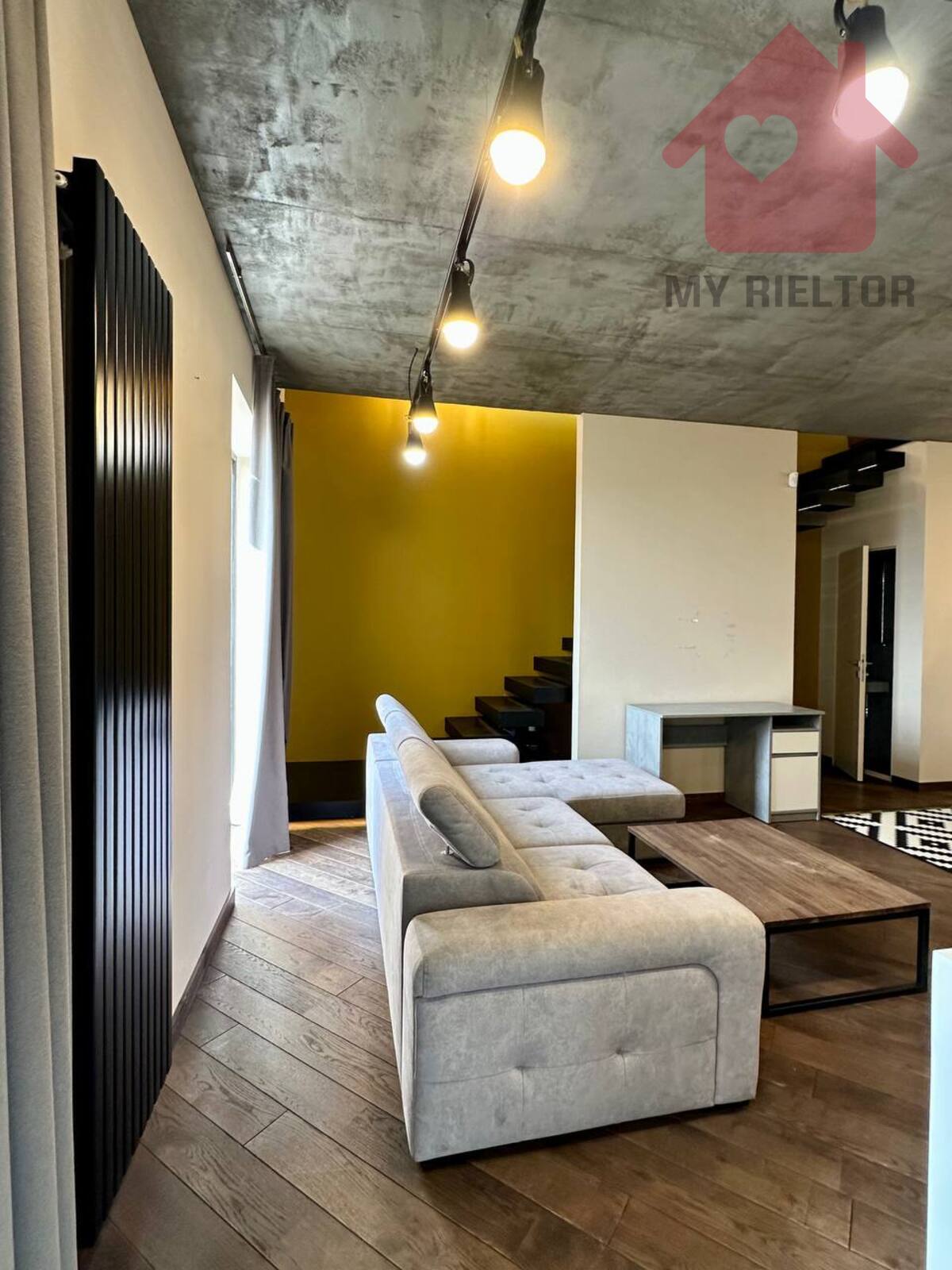 Продаж двокімнатної квартири по вул. Осипенка фото 1 Продаж двокімнатної квартири по вул. Осипенка фото 1