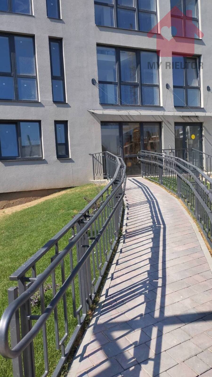 Продаж квартири у чудовому ЖК WEST TOWERS фото 1 Продаж квартири у чудовому ЖК WEST TOWERS фото 1