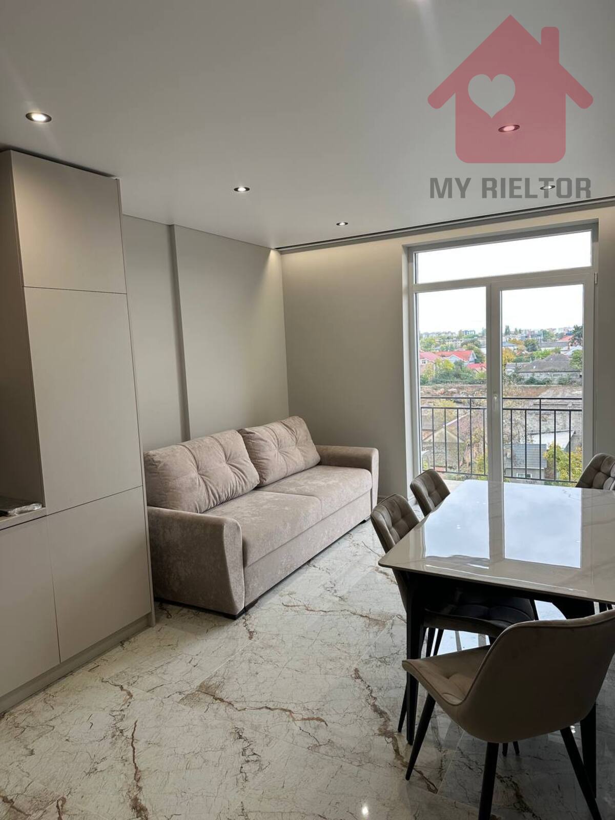 Продаж однокімнатної квартири по вул.Радіщева фото 1 Продаж однокімнатної квартири по вул.Радіщева фото 1