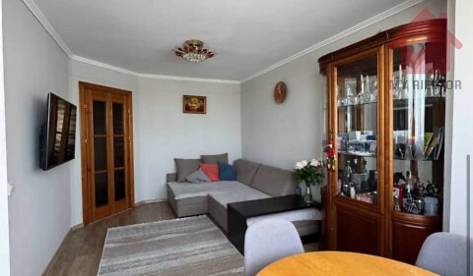 Продаж трикімнатної квартири по вул.Собранецька фото 1 Продаж трикімнатної квартири по вул.Собранецька фото 1