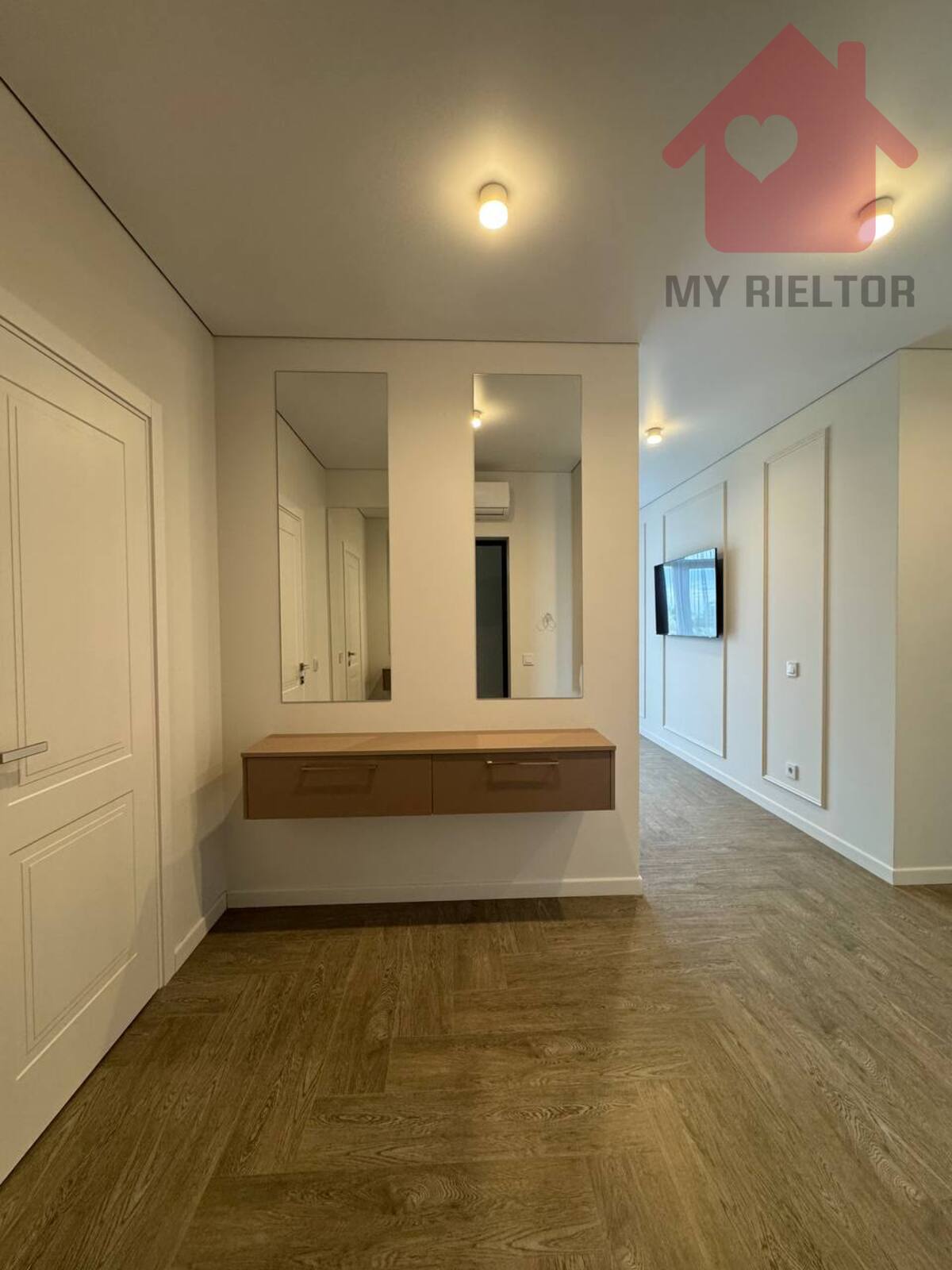 Продаж двокімнатної квартири по вул.Радіщева фото 1 Продаж двокімнатної квартири по вул.Радіщева фото 1