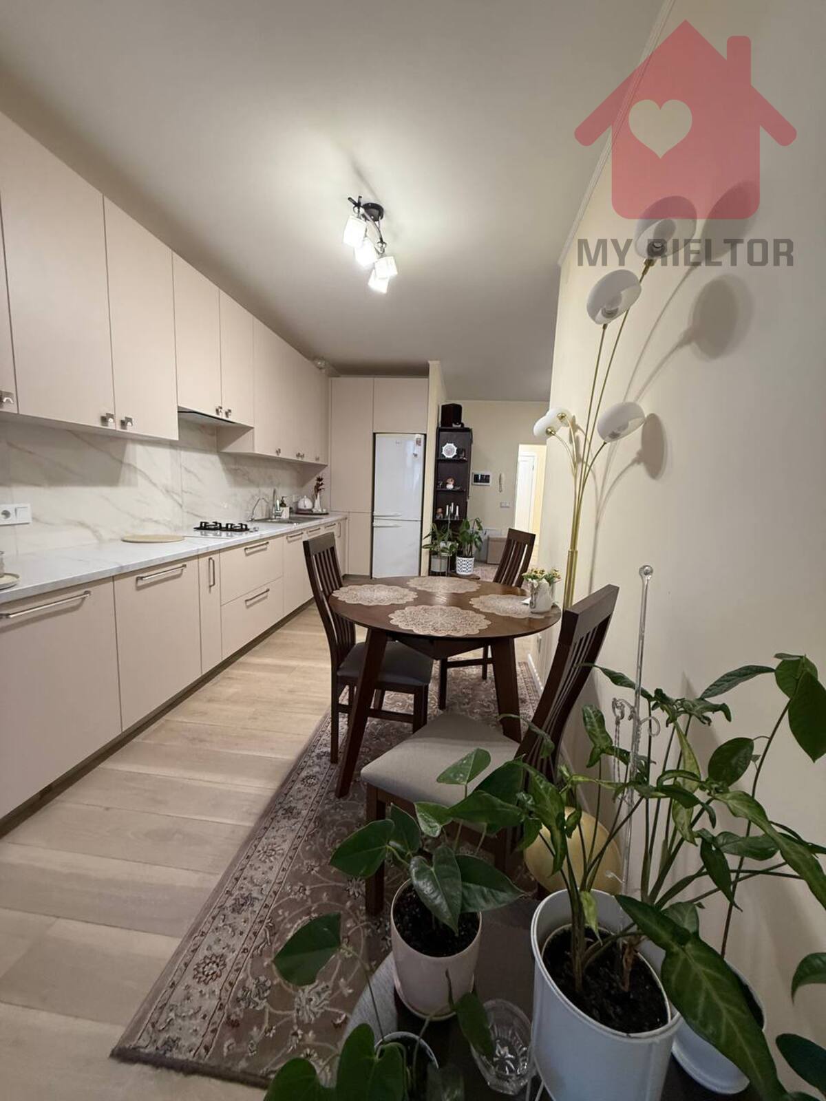 Продаж двокімнатної квартири по вул. Кармелюка фото 1 Продаж двокімнатної квартири по вул. Кармелюка фото 1