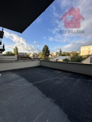 Продаж квартири поруч з центром! фото 7 Продаж квартири поруч з центром! фото 7