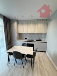 ������ ����������� �������� �� Central Avenua ���� 2