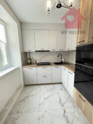 Продаж двокімнатної квартири по вул.Грушевського фото 3 Продаж двокімнатної квартири по вул.Грушевського фото 3