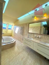 Продаж трикімнатної квартири з терасою на даху (район Боздош) фото 15 Продаж трикімнатної квартири з терасою на даху (район Боздош) фото 15