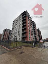 ������ ����������� �������� �� West Towers ���� 1