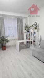 Продаж трикімнатної квартири по вул.Довженка фото 1 Продаж трикімнатної квартири по вул.Довженка фото 1