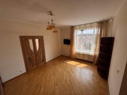 Продаж 3 кімнатної квартири в центрі міста фото 1 Продаж 3 кімнатної квартири в центрі міста фото 1