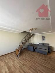 Продаж дворівневої квартири по вул.Лінтура фото 2 Продаж дворівневої квартири по вул.Лінтура фото 2