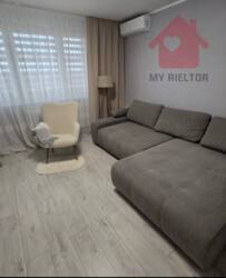 Продаж трикімнатної квартири по Проспекту свободи фото 1 Продаж трикімнатної квартири по Проспекту свободи фото 1