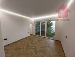 Продаж трикімнатної квартири по вул.Далека фото 3 Продаж трикімнатної квартири по вул.Далека фото 3