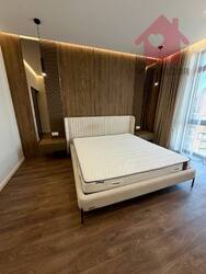 ������ 1,5 �������� �� Resident Park ���� 4