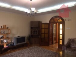 Продаж трикімнатної квартири по вул.Благоєва. фото 3 Продаж трикімнатної квартири по вул.Благоєва. фото 3