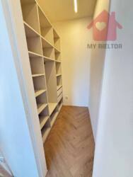 ������ 1.5 �������� �� Park Land ���� 4