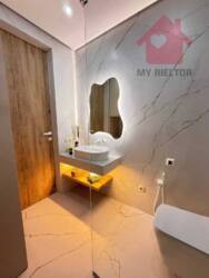 ������ 1.5 �������� �� Park Land ���� 9