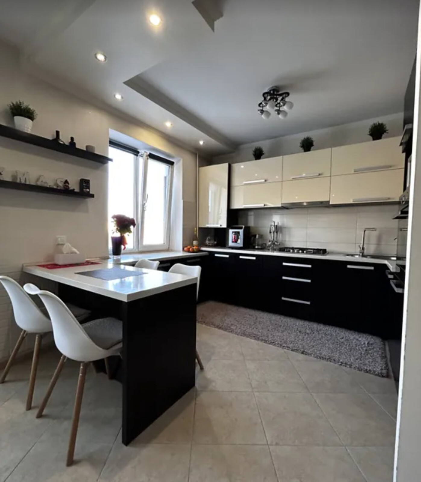 ������ 4� �������� 85.1 ��. � �� ���. ����������� ������� ���� 1