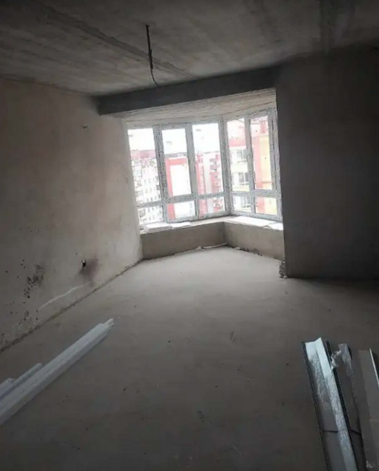 Продаж 3к квартири 87 кв. м на вул. Генерала Мирона Тарнавського фото 1 Продаж 3к квартири 87 кв. м на вул. Генерала Мирона Тарнавського фото 1