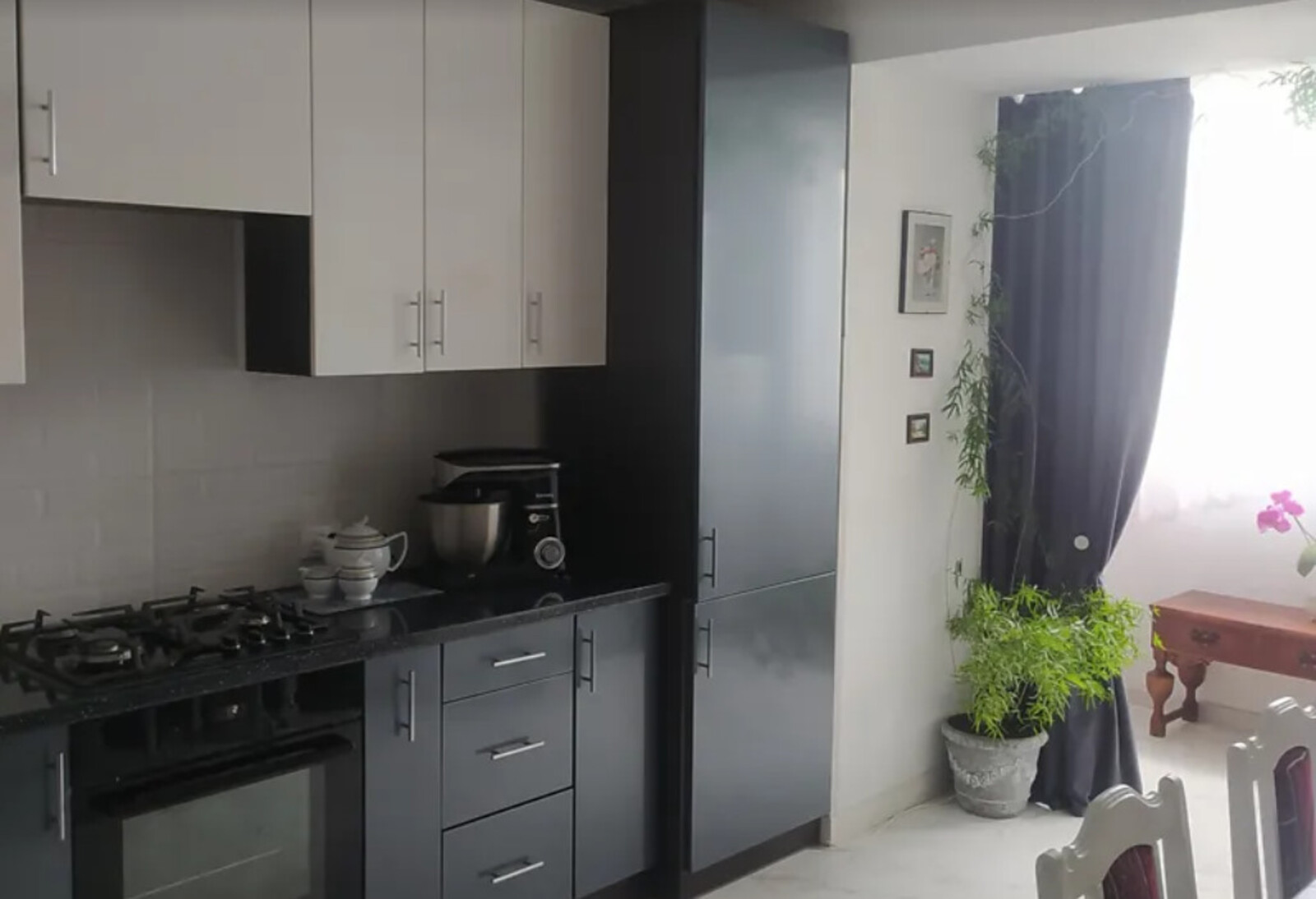 Продаж 2к квартири 74 кв. м на вул. Академіка Сергія Корольова фото 1 Продаж 2к квартири 74 кв. м на вул. Академіка Сергія Корольова фото 1