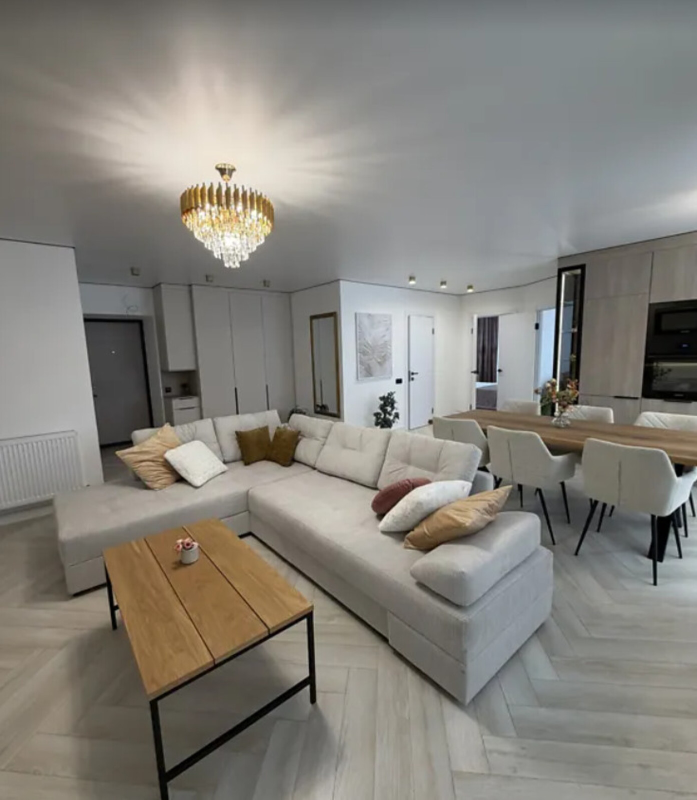 Продаж 3к квартири 84 кв. м на вул. Пирогова фото 1 Продаж 3к квартири 84 кв. м на вул. Пирогова фото 1