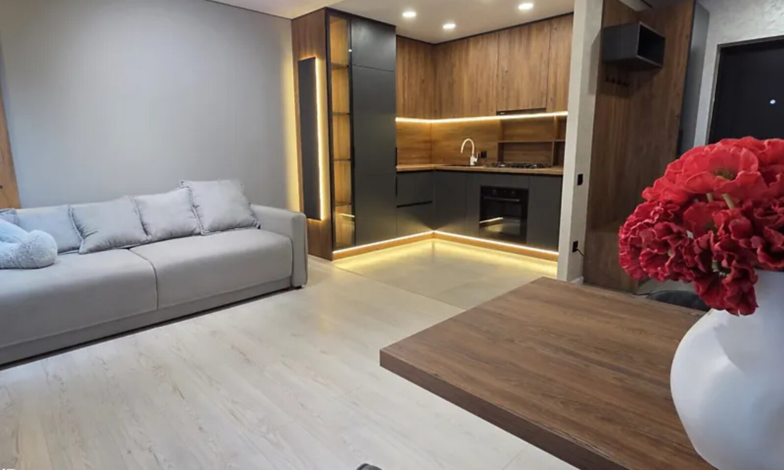 Продаж 2к квартири 59 кв. м на вул. Смакули фото 1 Продаж 2к квартири 59 кв. м на вул. Смакули фото 1