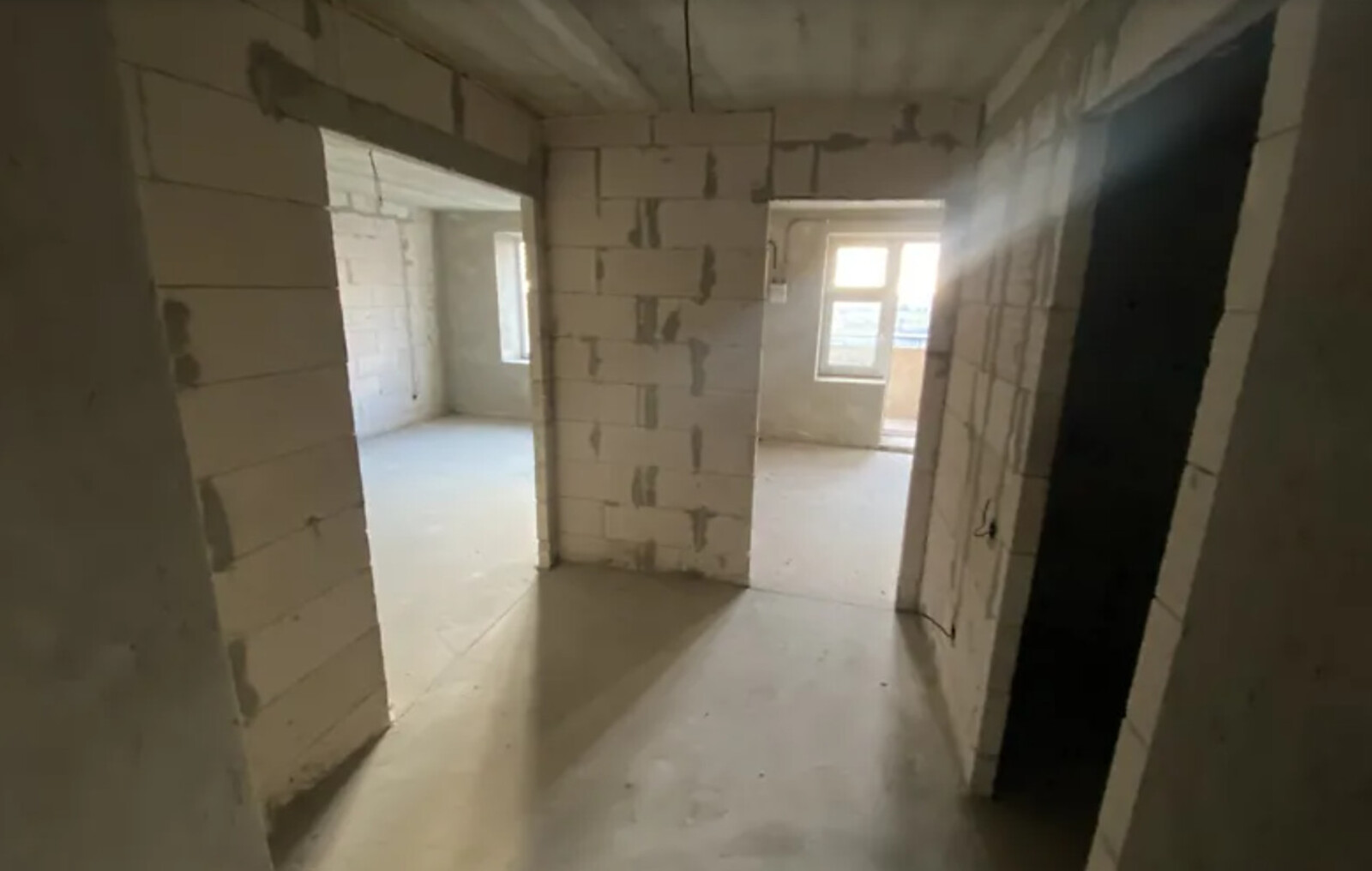 Продаж 1к квартири 44 кв. м на вул. Тролейбусна фото 1 Продаж 1к квартири 44 кв. м на вул. Тролейбусна фото 1