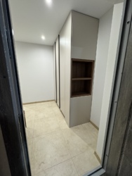 Продається простора 2 кім. квартира + кухня студія пров. Цегельний фото 13 Продається простора 2 кім. квартира + кухня студія пров. Цегельний фото 13