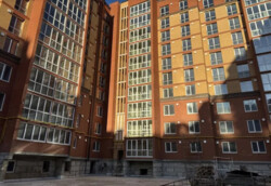 Продаж просторої 1 кім. квартири 47 м.кв по вул. Тролейбусна фото 1 Продаж просторої 1 кім. квартири 47 м.кв по вул. Тролейбусна фото 1