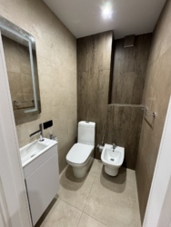 Продається простора 2 кім. квартира + кухня студія пров. Цегельний фото 8 Продається простора 2 кім. квартира + кухня студія пров. Цегельний фото 8