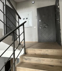 ������ 2� �������� 81 ��. �, ������� ���� 4