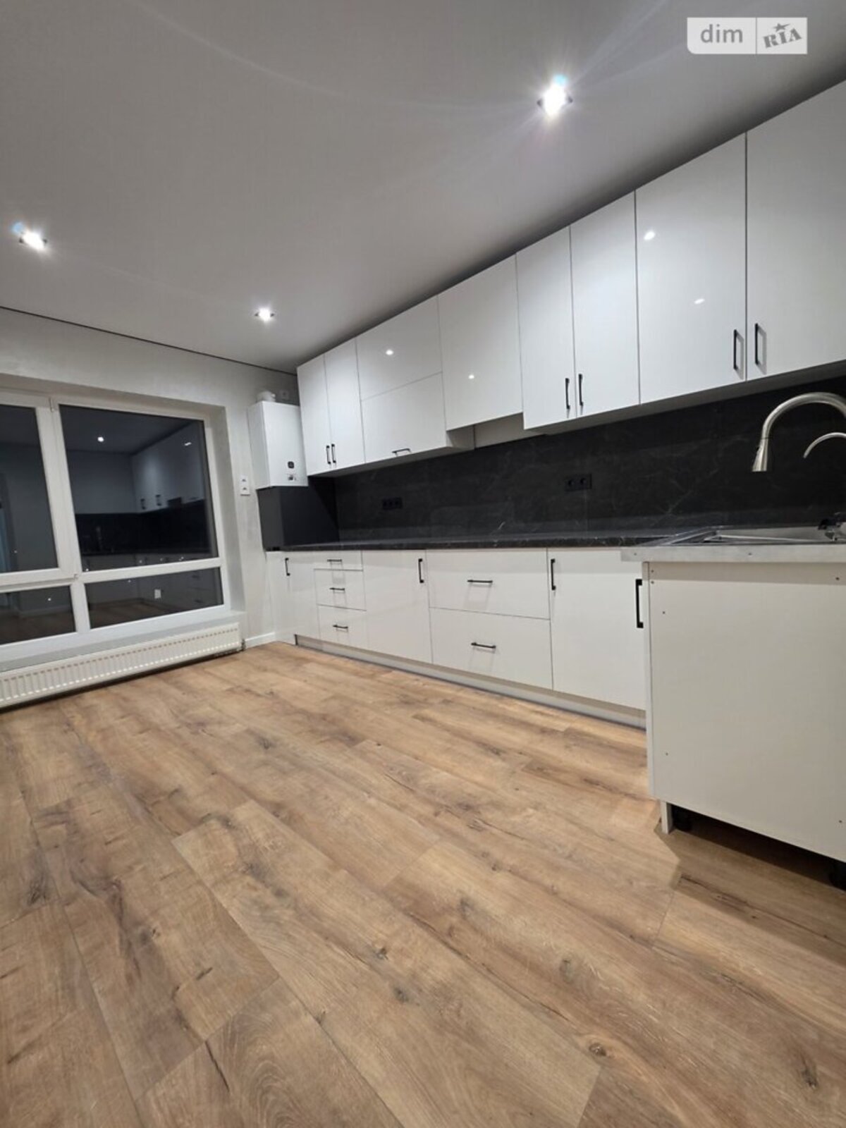 🔥 СТИЛЬ, ЗАТИШОК ТА ПАРК ПОРУЧ! КВАРТИРА З ПРЕМІУМ-РЕМОНТОМ БІЛЯ ЦЕНТРУ! 🔥 фото 1 🔥 СТИЛЬ, ЗАТИШОК ТА ПАРК ПОРУЧ! КВАРТИРА З ПРЕМІУМ-РЕМОНТОМ БІЛЯ ЦЕНТРУ! 🔥 фото 1