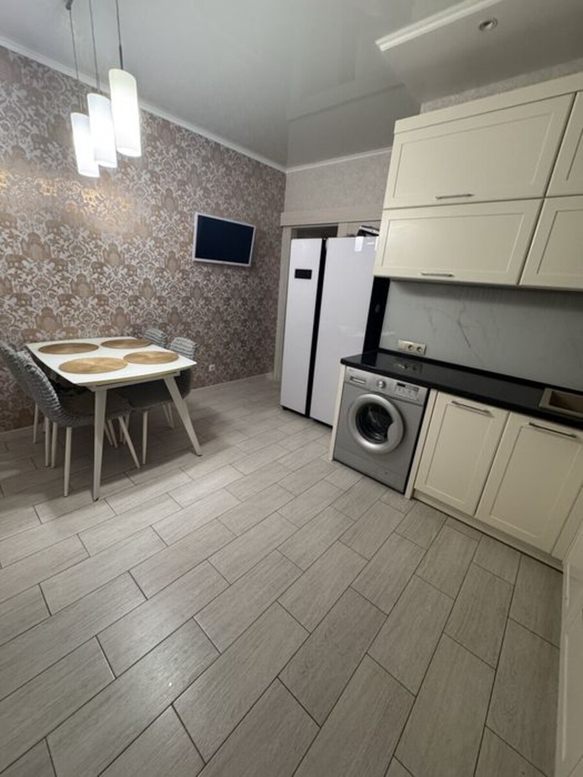 ✨ ������� 3� �������� 75.5 �² � ������, ������� �� �³���������� �� �������� 2 ������ ���� 1