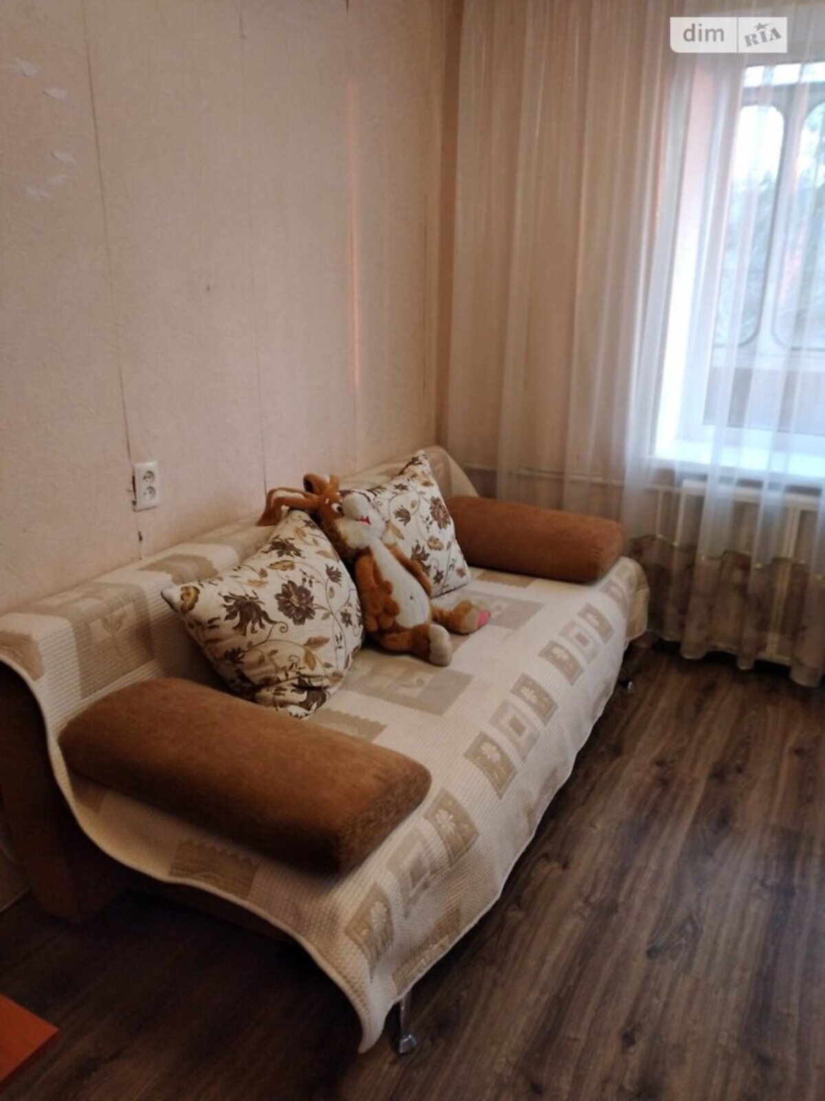 🏡  2-  | .   1