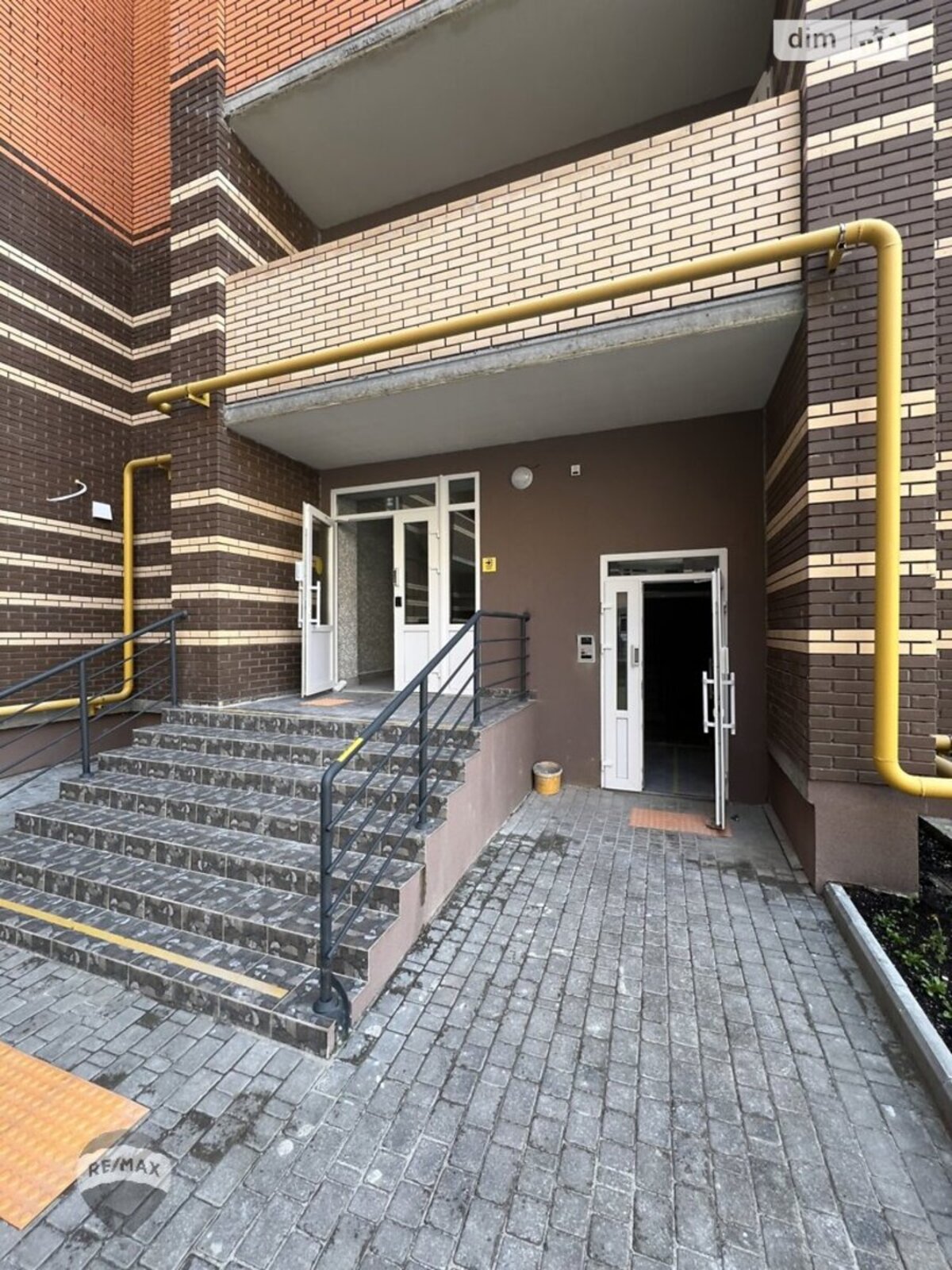 🏡 2-     ''  1