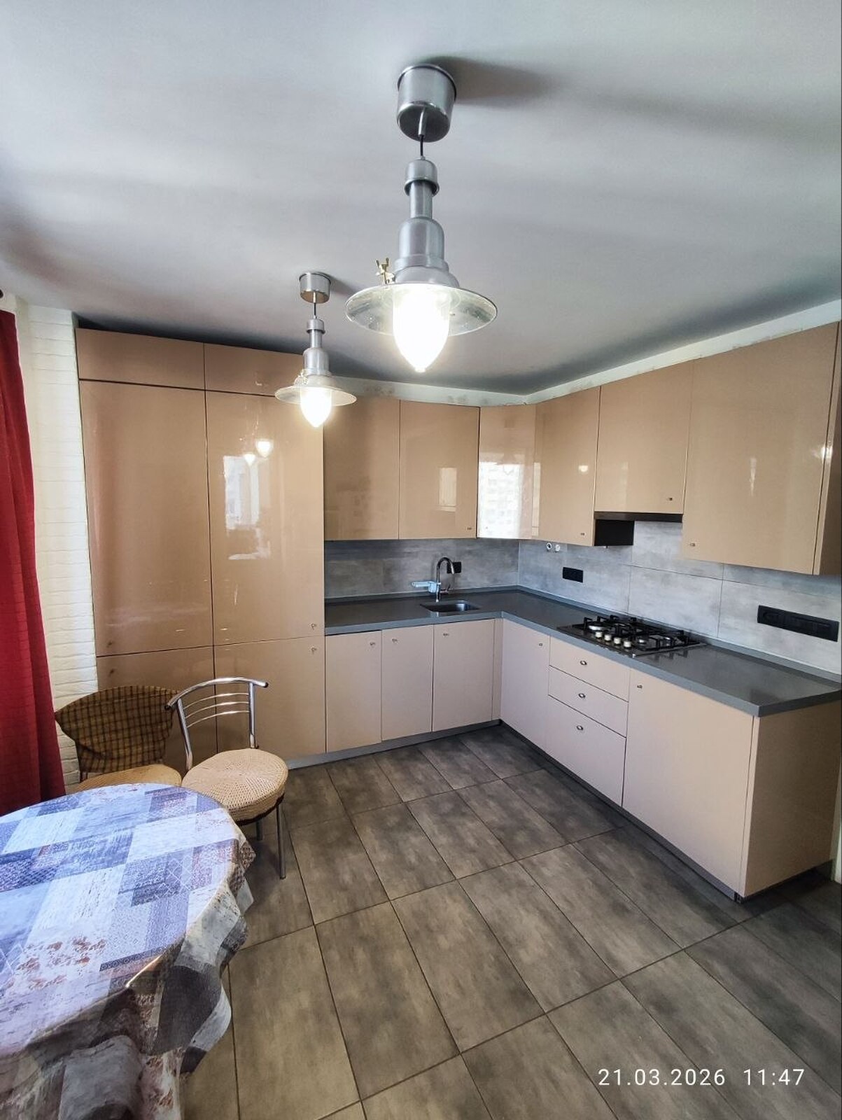 ✨ Масштаб та комфорт на Озерній: 93.4 м² затишку з ремонтом та технікою! ✨ фото 1 ✨ Масштаб та комфорт на Озерній: 93.4 м² затишку з ремонтом та технікою! ✨ фото 1